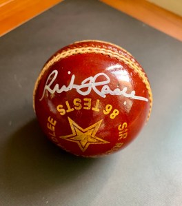 Ball Richard Hadlee
